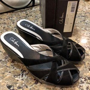 Cole Haan slip on mule gorgeous comfortable dress shoe. Blk suede sz 9. 3in heel